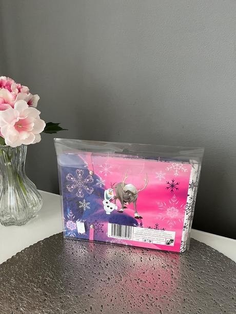 Výtvarné a kreativní potřeby,