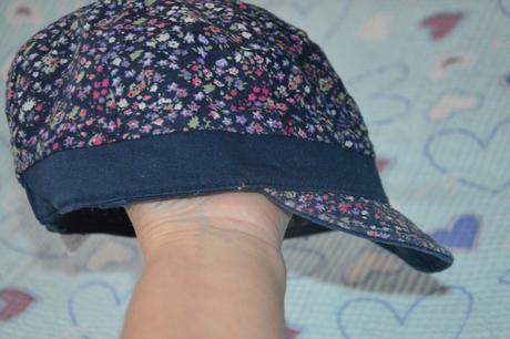 134 - 152 oboustranná kšiltovka 10 - 14 let, marks & spencer,140