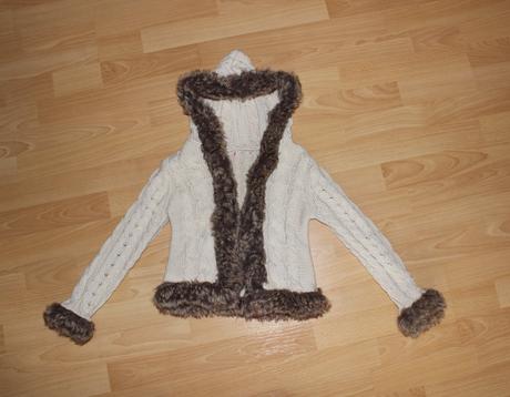 Svetr s kožešinou, 128