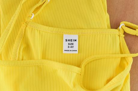 Tílko vel. 3 - 4 roky, 104