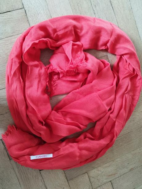 Šála třásně šál, camaieu