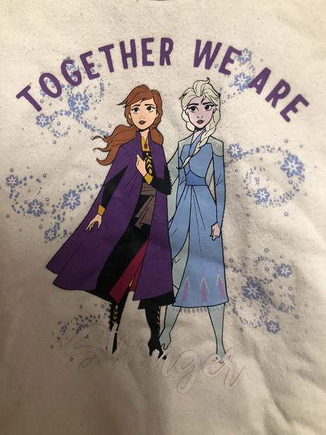 Mikina ledové království, 98