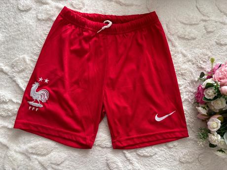 Kraťasy funkční- v.7/8 let, nike,128