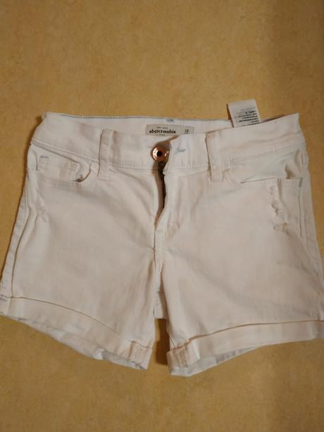 Značkové kraťasy vel.134, 134