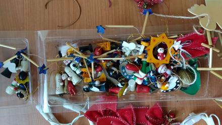 Kříž (podstavec) pro vánoční strom. ozdoby, 