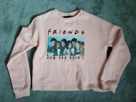 Růžová mikina, 146