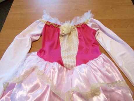 Karnevalový kostým princezna vel 146-152, 