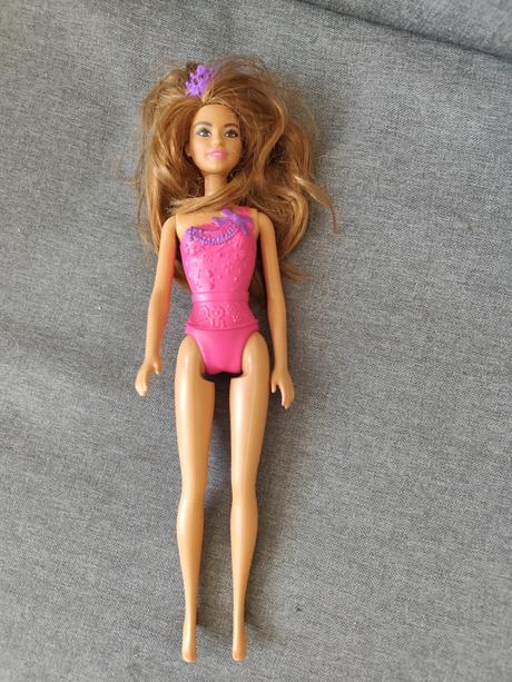 Barbie mattel sportovkyně.cena za kus, 