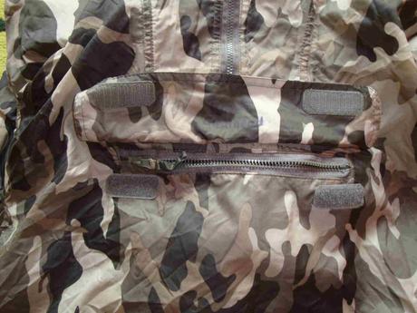 Šusťáková bunda-pláštěnka, 122