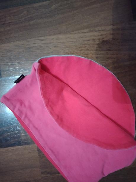 Nákrčník ťapinka, 110