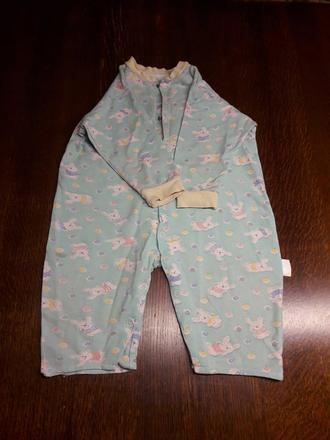 Kojenecký overal, 74