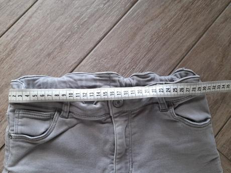 Šedé rifle zn. hm, vel. 134, h&m,134