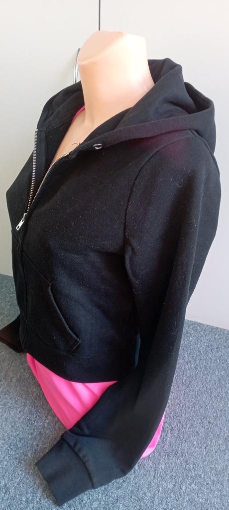 Mikina crop-top zn."fb sister" vel."xs" i větší, xs