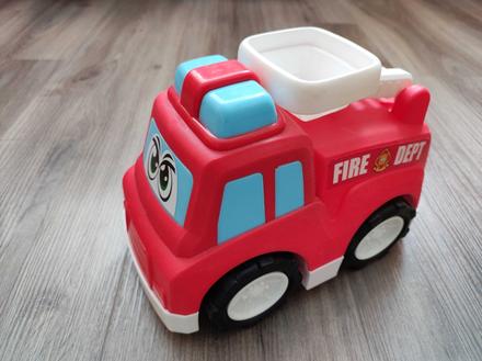Velké plastové auto hasiči,