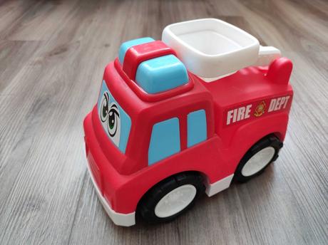 Velké plastové auto hasiči,