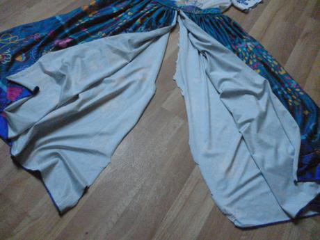 Karneval šaty vel. 8-10, 