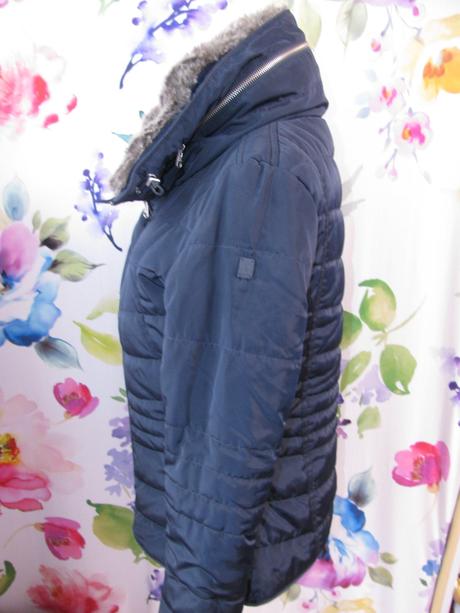 Dámská zimní prošívaná bunda s kožešinovým límcem, s.oliver,l