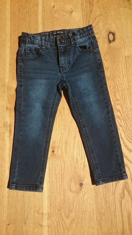 Džíny, reserved,98