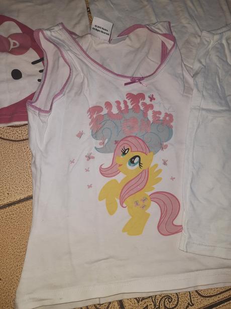 Dívčí tílko, tílka mix vel. 98 - 104, sanrio,98