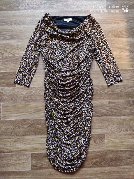 Šaty s 3/4 rukávem, 38