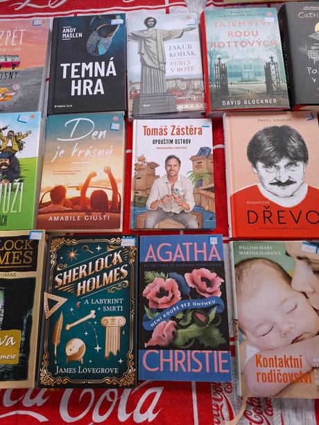 32 knih - novodobá literatura,