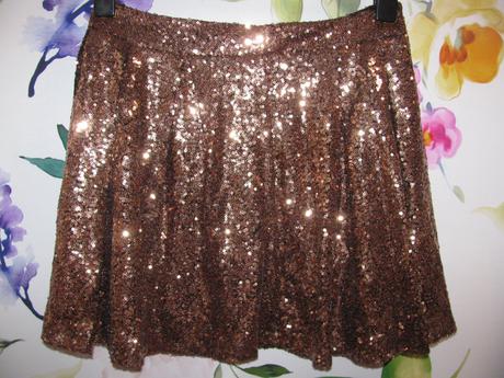 Společenská sukně pošitá měděnými flitry, 40