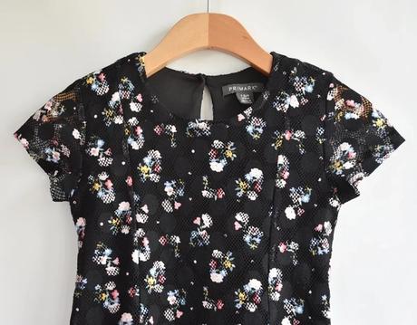 Šaty vel. 7 - 8 let, primark,128