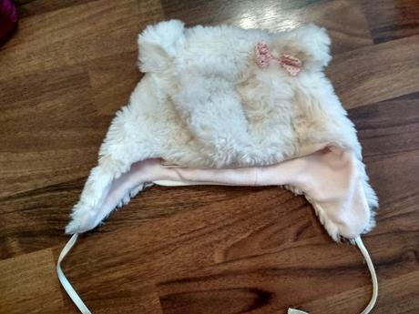 Medvidkova cepicka, 92