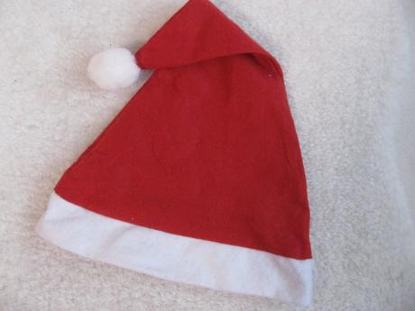 Vánoční čepice s bambulí,