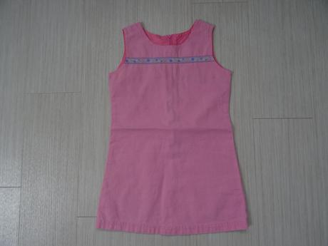 Dívčí šaty, 104