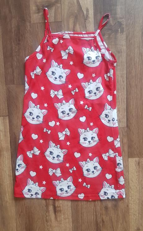 Dívčí šaty na ramínka, 116