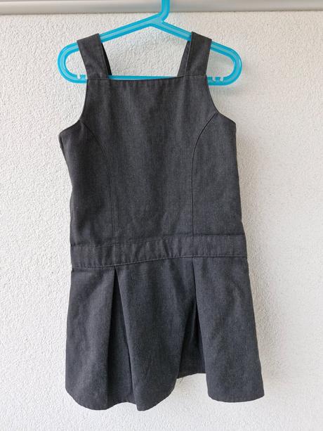 Dívčí šatky/sukně, tu,122