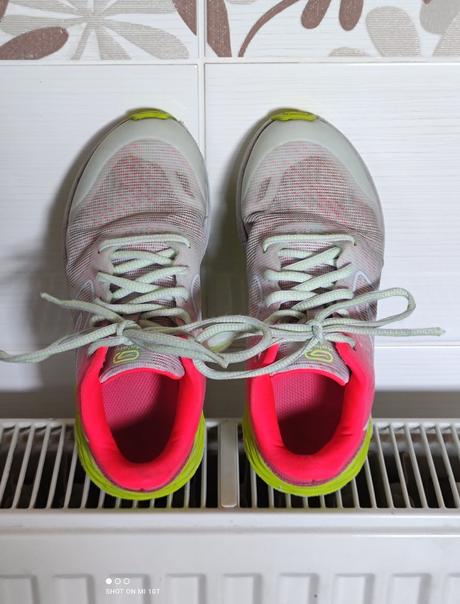 Sportovní boty atletické, 32