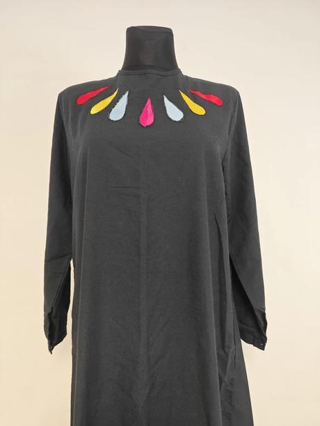 Abstraktní šaty arabka,