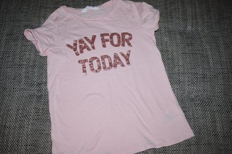 Triko h&m s nápisem a ozdobnými cvočky,134/140, h&m,134