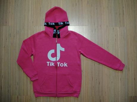 Mikina s kapucí, 176