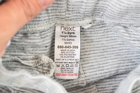 Kraťasy vel. 18 - 24m, next,92