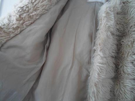 Béžový chlupatý kabát kabátek bunda, terranova,xs