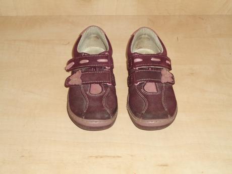 Fialové kožené botky s motýlkem, pegres,26