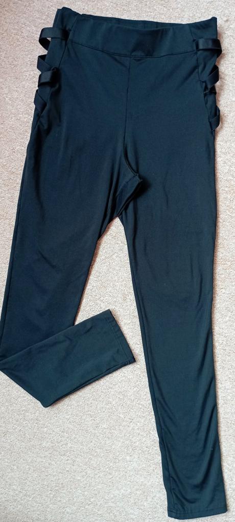 Legíny se šněrováním zn."bas blue" vel."l", l