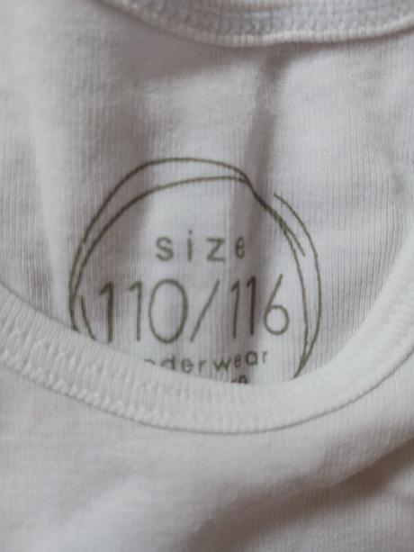 2x tílko č.110/116, reserved,110