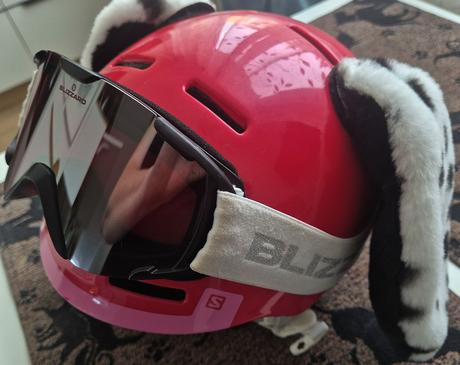 Helma na lyže s (salomon), brýle (brizzard), uši, salomon,s