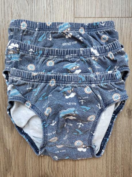 Chlapecké slipy vel. 92/98 3 ks, 98