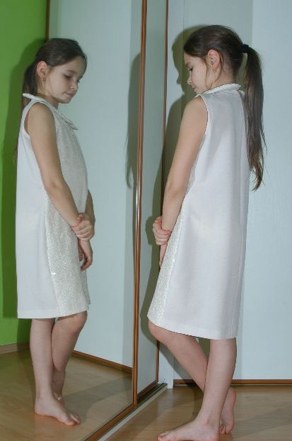 Společenské slavnostní šaty, 152