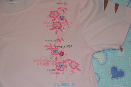 140 146 triko s květinovými flitry, 146