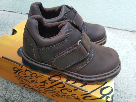 Nenošené dětské kožené boty dr. martens vel. 27, 27
