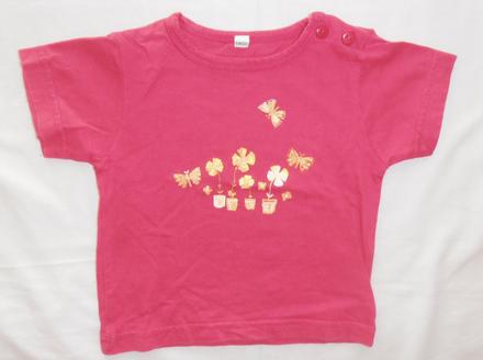 P242. tričko s motýly a kytkami, 74