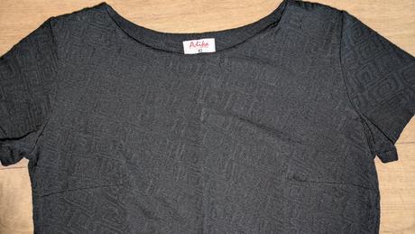 Pružné šaty s plastickým vzorem adika vel. 42, 42