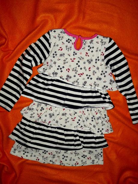 Bomba volánové šaty nebo tunika, 92