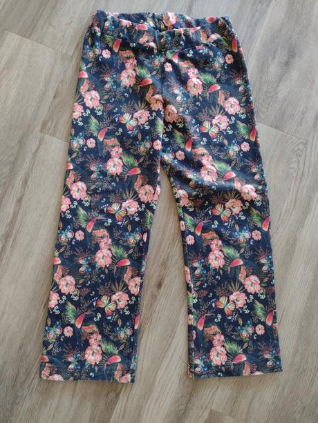 Teplákové kalhoty, 140